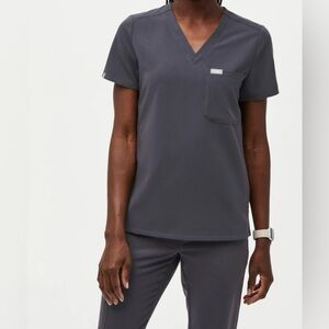 FIGS Catrina Scrub Top in Charcoal PO# 3468